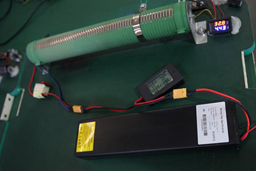 Battery charge and discharge testing unit